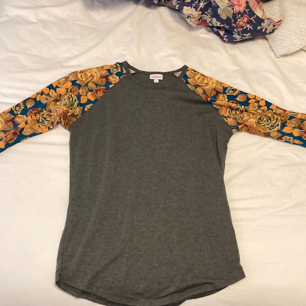 Lularoe baseball tee med